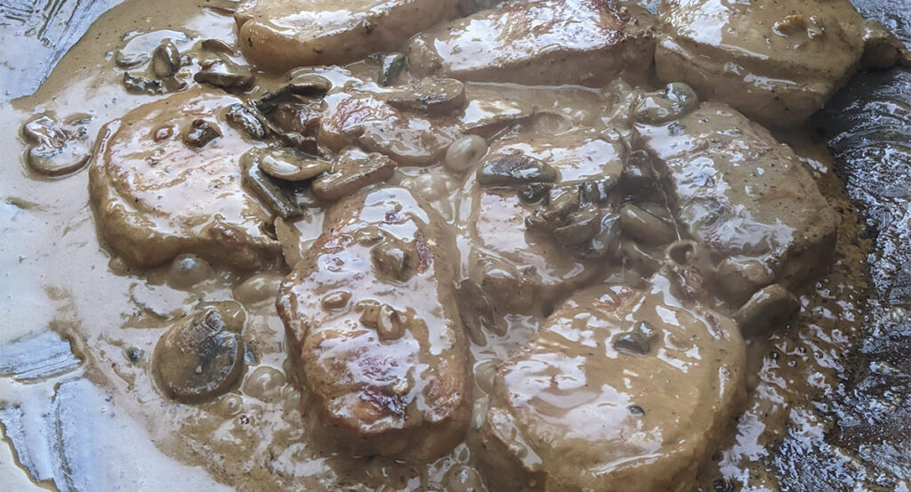 creamy pork loin chops with mushroom