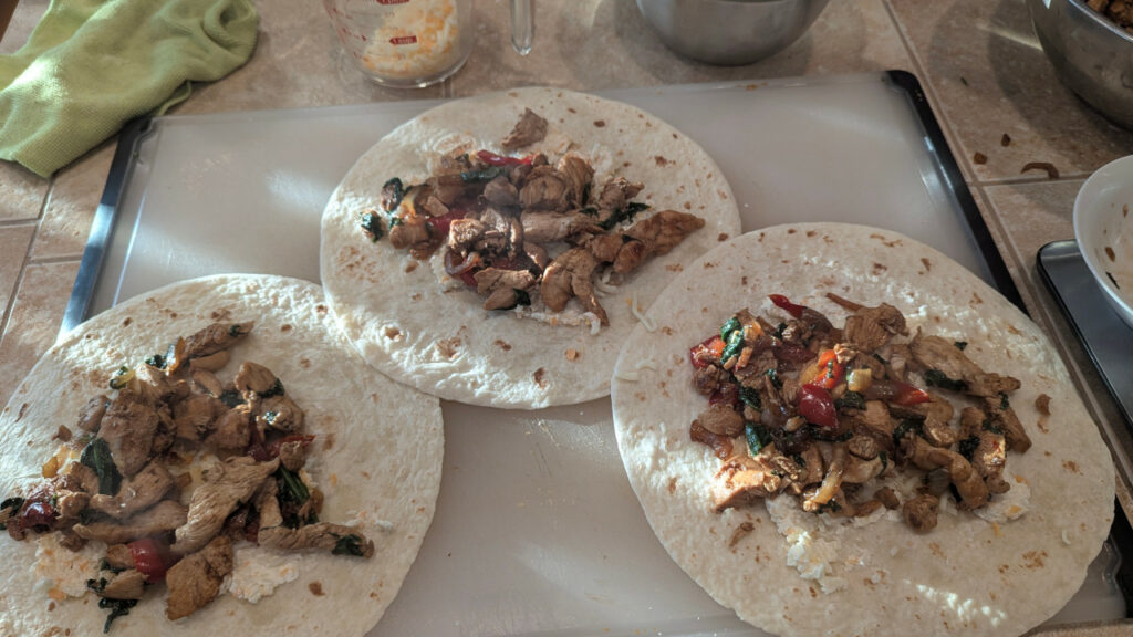 Cheesy Garlic Chicken Wraps Recipe assembling