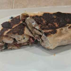 Cheesy Garlic Chicken Wraps Recipe_cover