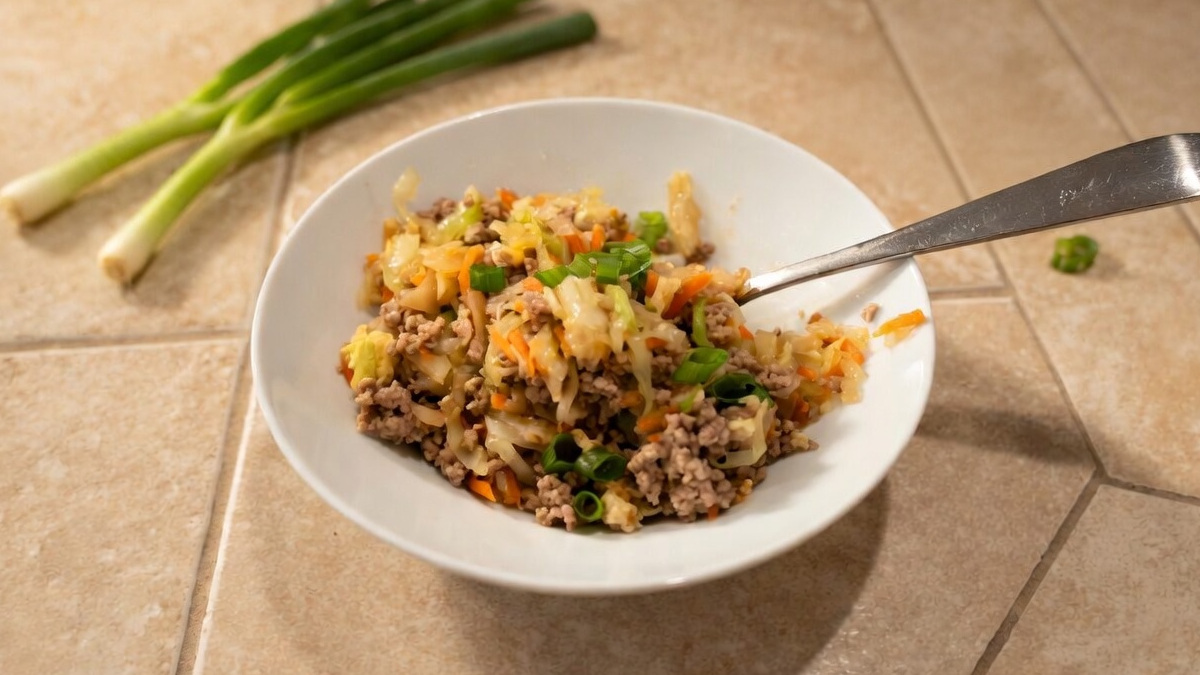 Egg roll in a bowl easy one pot dinner recipe.